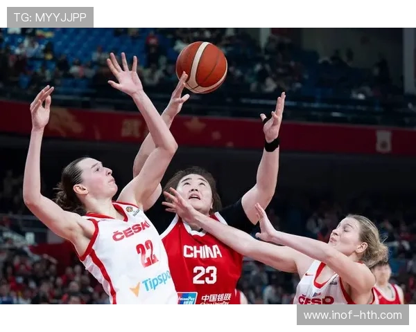 女篮对决朝鲜哇哈体育激烈碰撞展现篮球魅力与团队精神